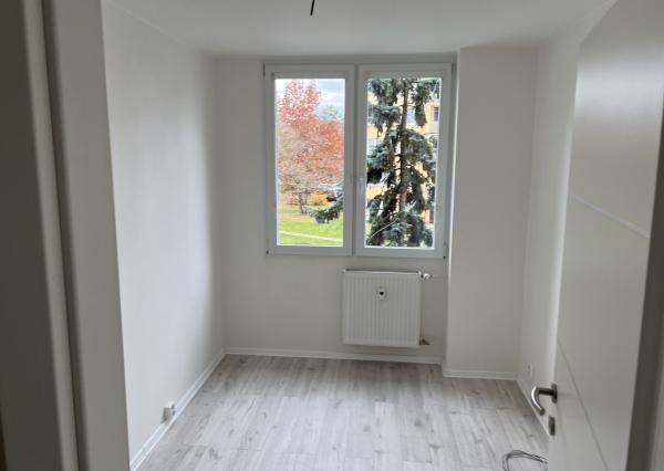 **NOVINKA** NOVOREKONŠTRUOVANÝ  3-izb. byt, Košice - Západ, Rožňavská ul.,