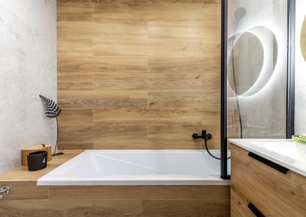 **NOVINKA** NOVOREKONŠTRUOVANÝ  3-izb. byt, Košice - Západ, Rožňavská ul.,