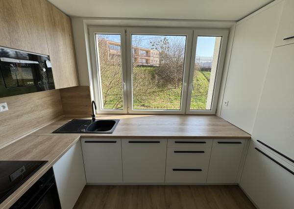 NOVÁ MODERNÁ REKONŠTRUKCIA, 3-izb.byt, Bielocerkevská ul.,