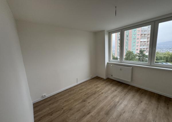 NOVÁ MODERNÁ REKONŠTRUKCIA,  3-izb. byt, Bielocerkevská ul.,