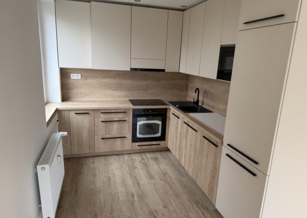 **REZERVOVANÝ** sídlisko TERASA, Rožňavská ul., 3-izb. byt, NOVOREKONŠTRUOVANÝ