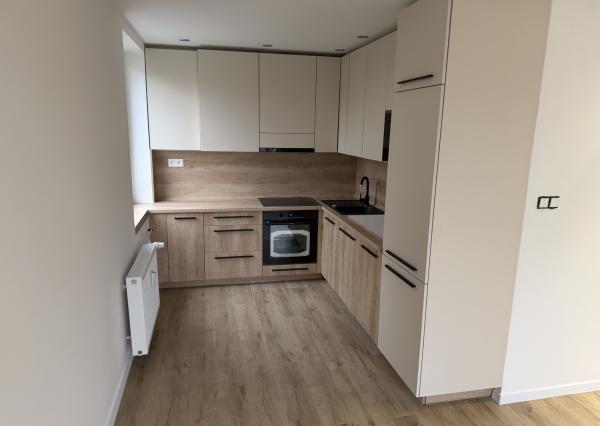 **REZERVOVANÝ** sídlisko TERASA, Rožňavská ul., 3-izb. byt, NOVOREKONŠTRUOVANÝ