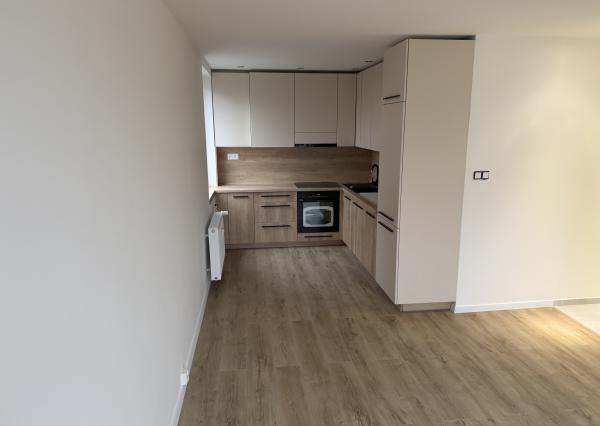 **REZERVOVANÝ** sídlisko TERASA, Rožňavská ul., 3-izb. byt, NOVOREKONŠTRUOVANÝ