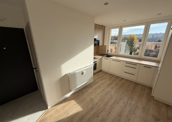 ** REZERVOVANÉ ** Bielocerkevská ul., NOVOREKONŠTRUOVANÝ 3-izb.byt,