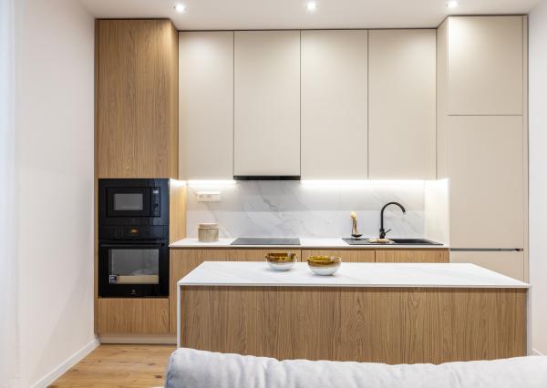 **REZERVOVANÉ** Štefánikova ulica, 3 -izb. byt,  Nová moderná rekonštrukcia