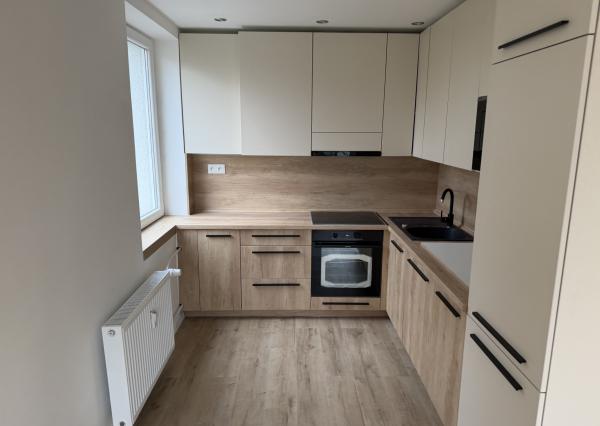 **NOVINKA** sídlisko TERASA, Kežmarská ul., 3-izb. byt, NOVOREKONŠTRUOVANÝ