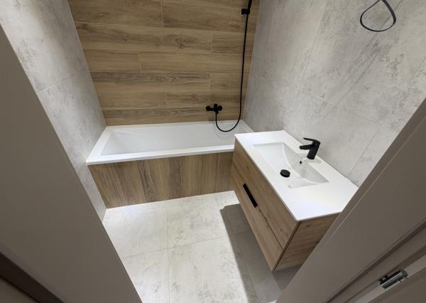 **NOVINKA** sídlisko TERASA, Kežmarská ul., 3-izb. byt, NOVOREKONŠTRUOVANÝ