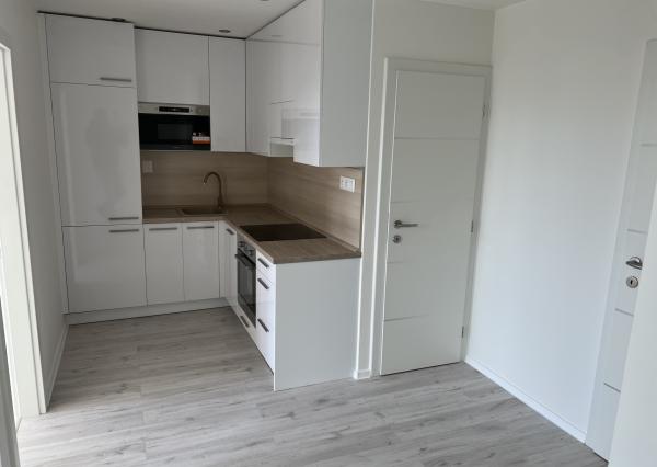 **NOVINKA** sídlisko Nad Jazerom, Družicová, NOVOREKONŠTRUOVANÝ 2-izb.byt,