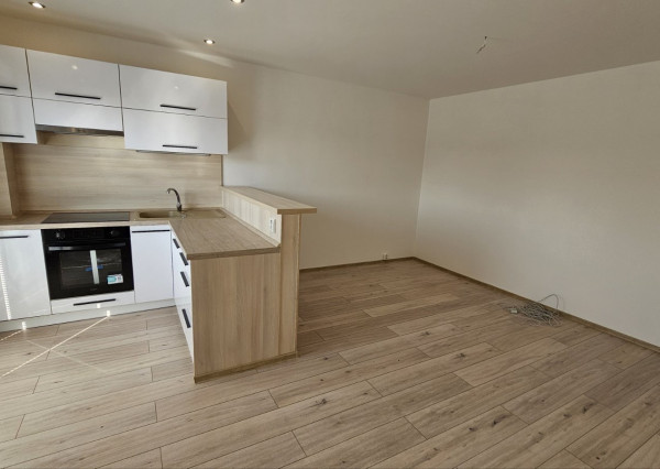 **NOVINKA** Moderný 1,5-izbový byt po kompletnej rekonštrukcii – Bukureštská ul.