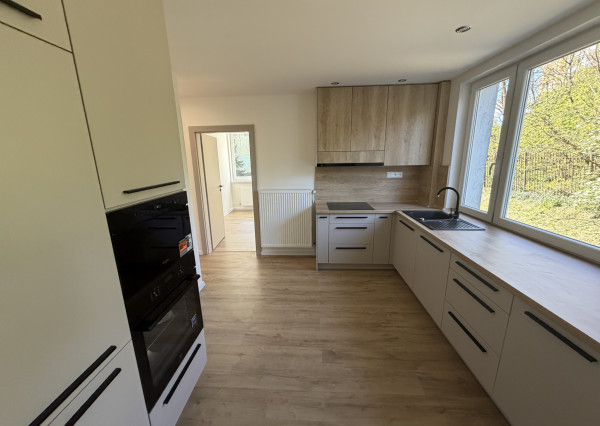 **NOVINKA** Košice-sever, Watsonova ul., 3-izb. byt, NOVOREKONŠTRUOVANÝ