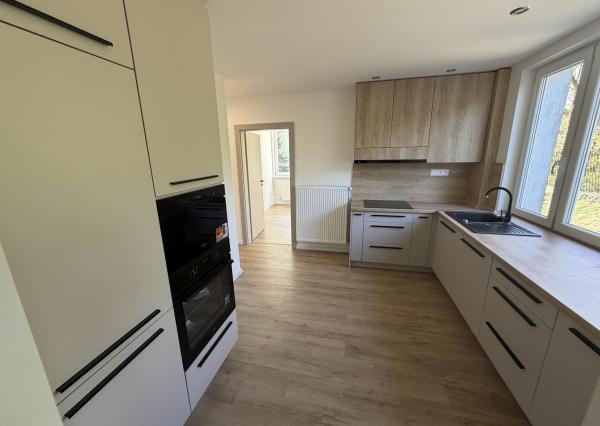 **NOVINKA** Košice-sever, Watsonova ul., 3-izb. byt, NOVOREKONŠTRUOVANÝ