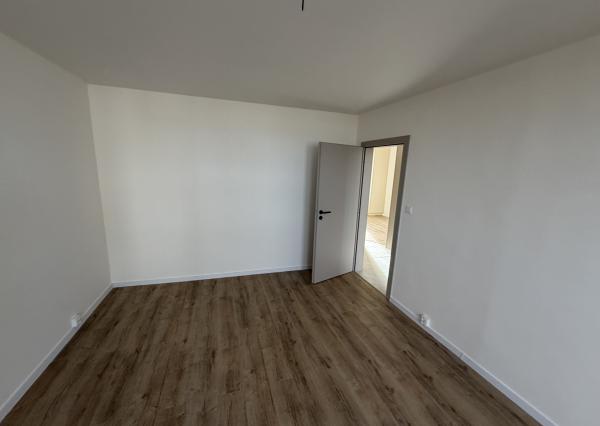 **NOVINKA** Bielocerkevská ul., NOVOREKONŠTRUOVANÝ 3-izb.byt