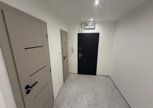 **TOP LOKALITA** Košice-sever, Watsonova ul., 3-izb. byt, NOVOREKONŠTRUOVANÝ