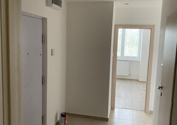 **NOVINKA** NOVOREKONŠTRUOVANÝ  3-izb. byt, Košice - Západ, Rožňavská ul.,